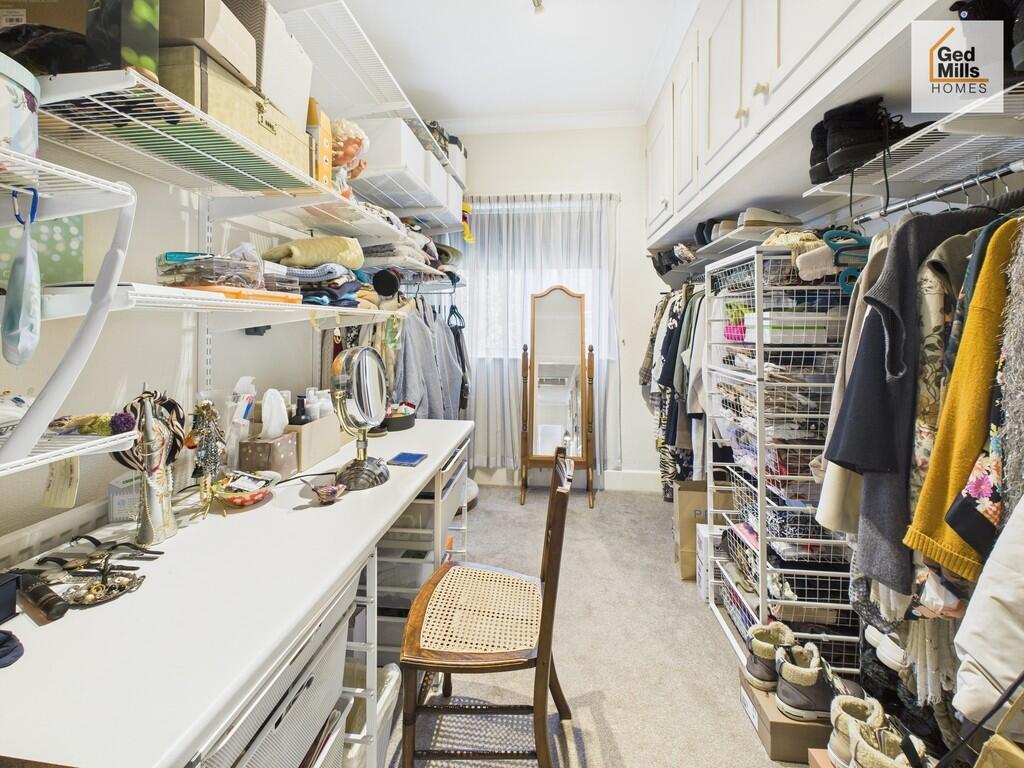 CAM04261G0-PR0034...