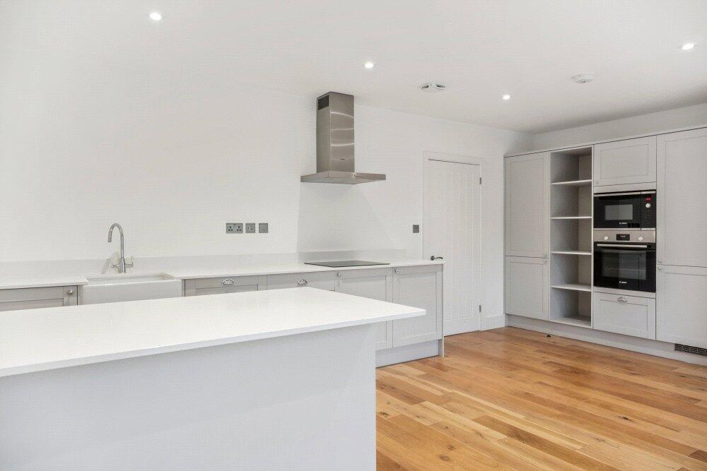 Kitchen/Dining (11)