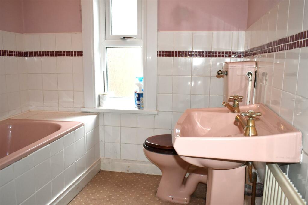 bathroom.JPG