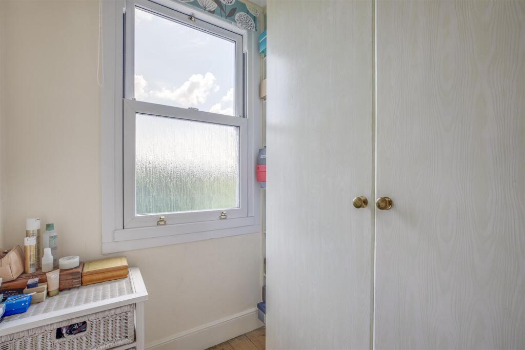 2 Lower Hamersley Lane, HP13 7DA-8.jpg