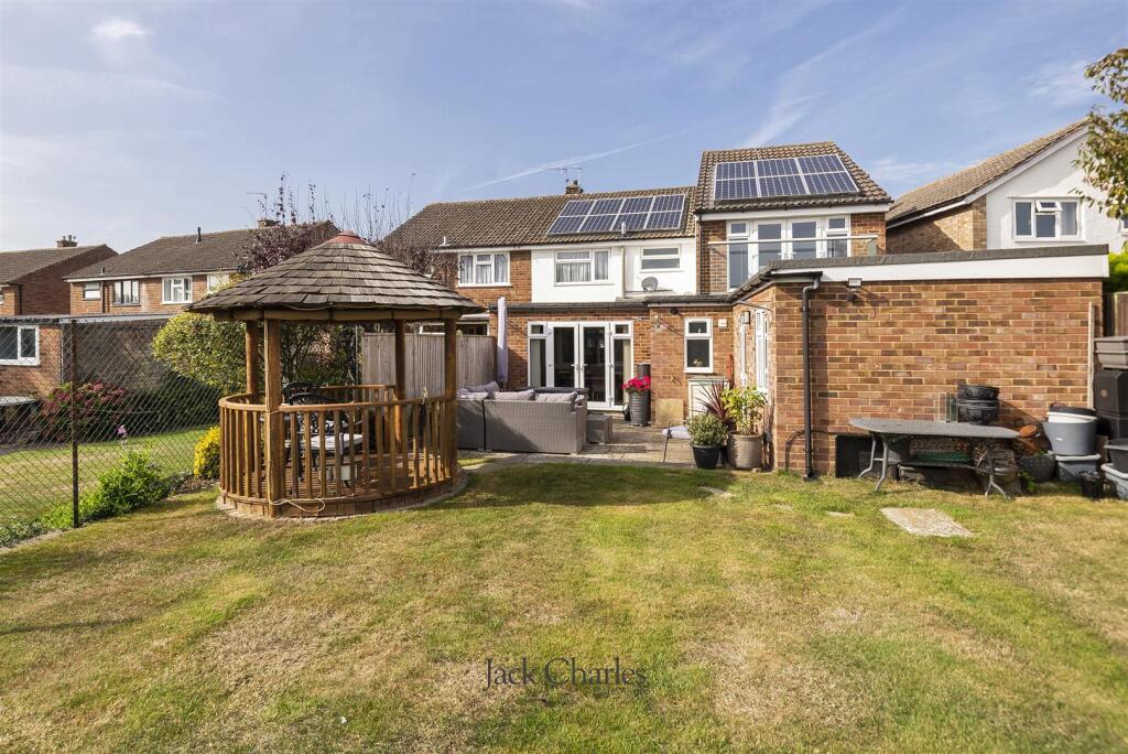 14 Fleming Way, TN10 4RU 018.jpg