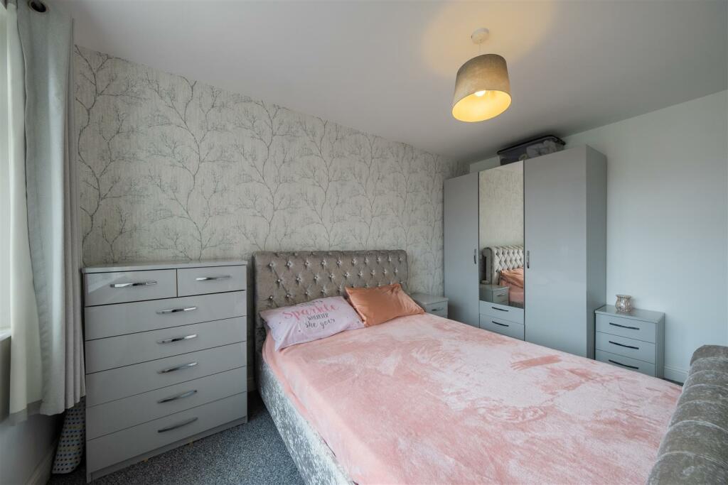 31 Yew Tree Drive-014.jpg