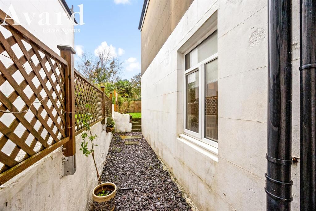 Crescent Road, 16_016.JPG