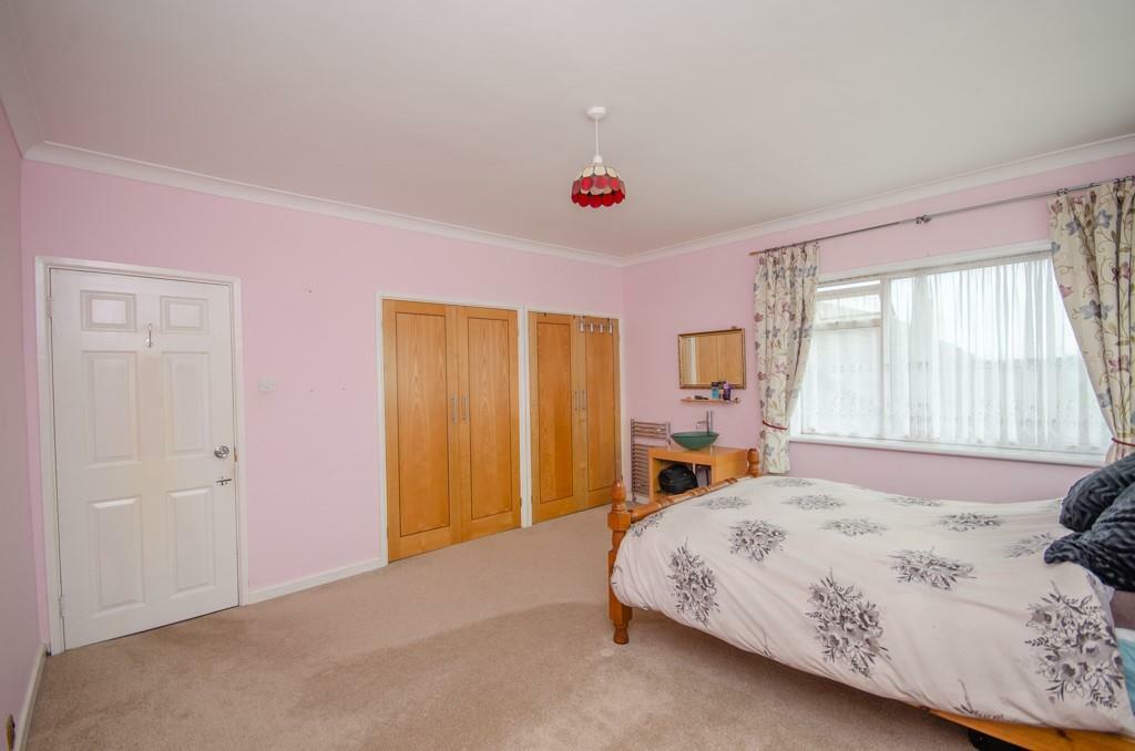 Bedroom one pic 2.jpg