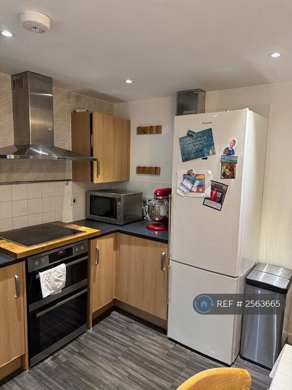 Kitchen 4