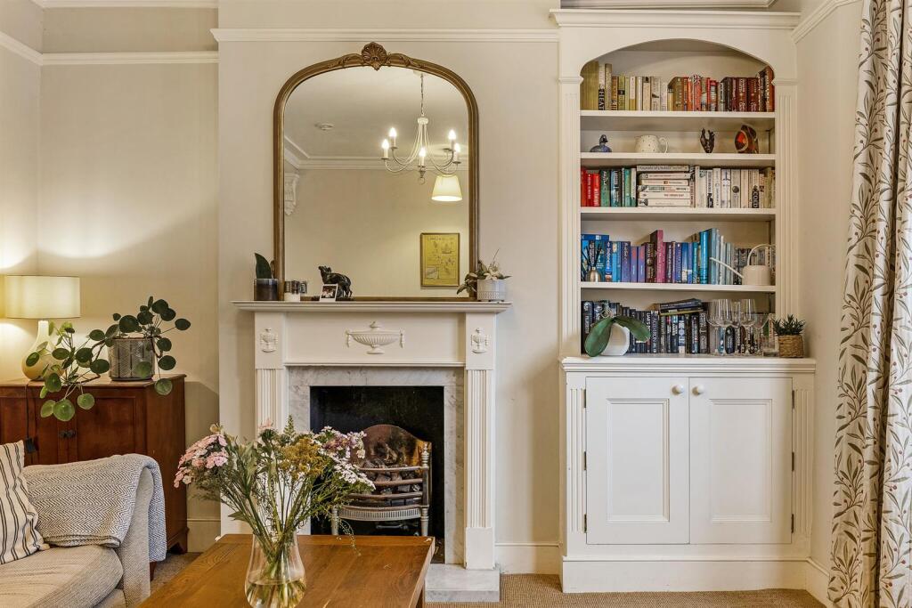 86007_8 Archel Road (7)_low.jpg