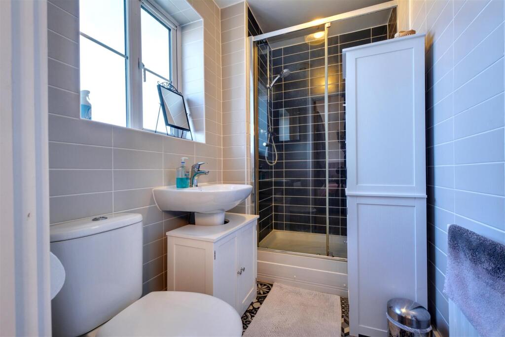 Ensuite_2.jpeg
