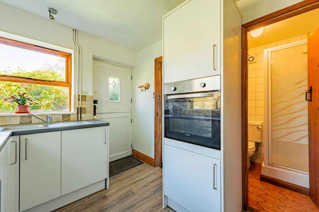 Kitchen (2)