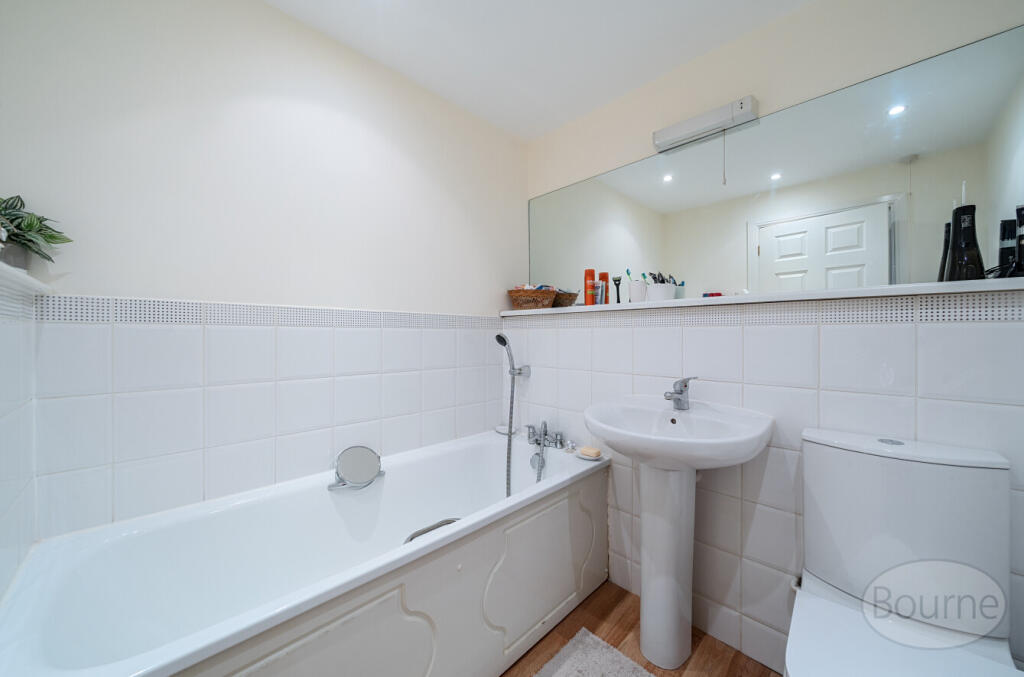 90541117-50f9-49d...