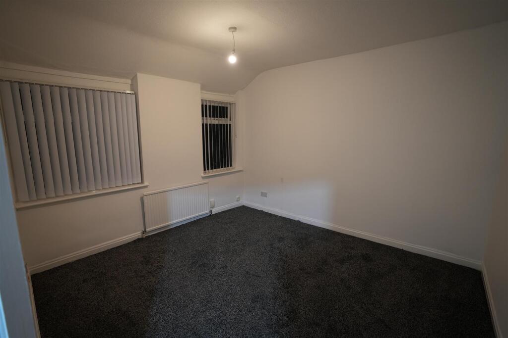 WhatsApp Image 2025-09-23 at 11.00.36 (1).jpeg