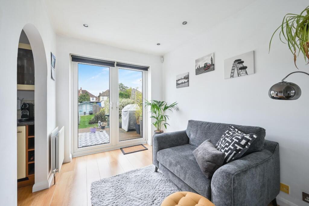 ELMSTEAD GARDENS,  (9).jpg