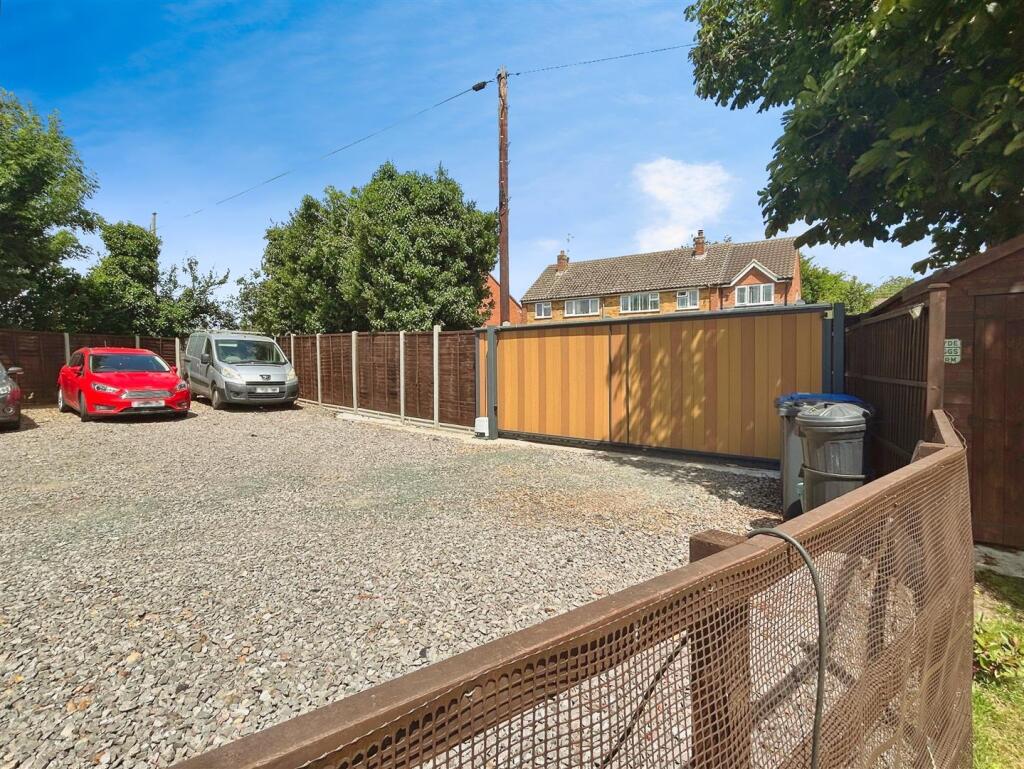 add686e0--4961-8E9D-BE1F20802739-73940-00003158F14