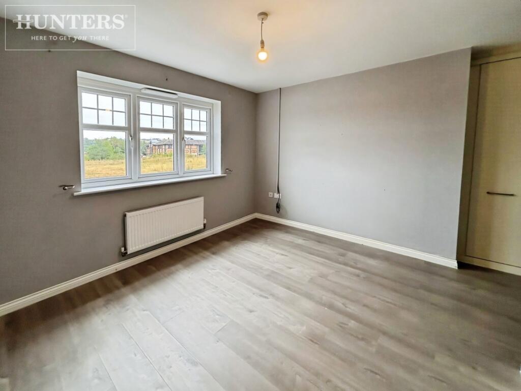pbox-bedroom-332427.JPG
