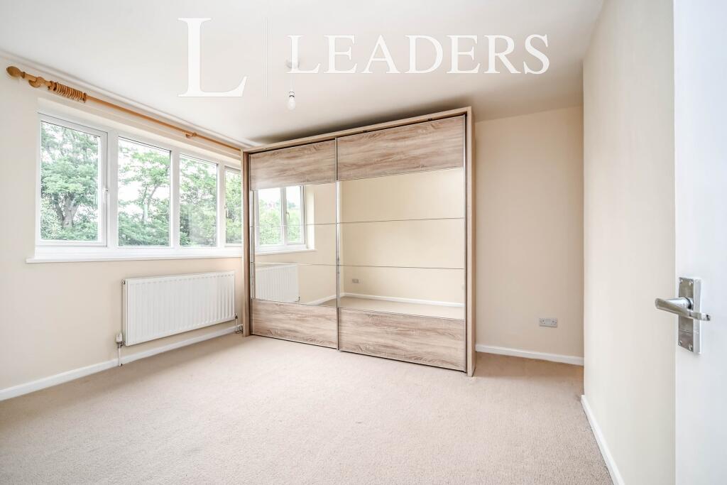 5 Grange Gardens  (1