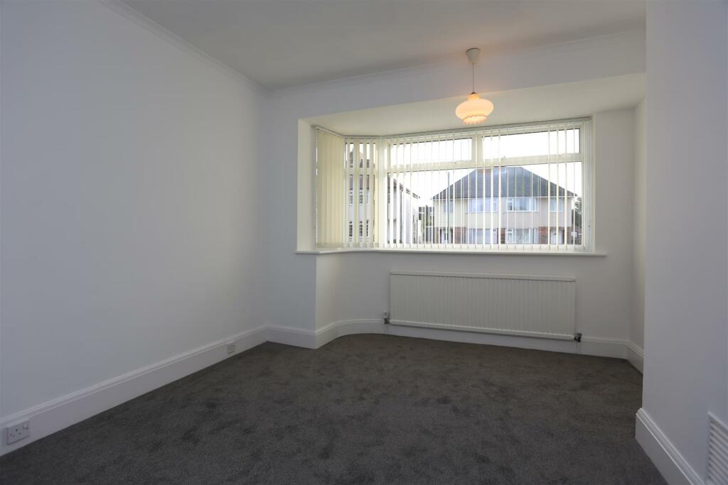 56 Applesham Avenue Bed 1 (2).JPG