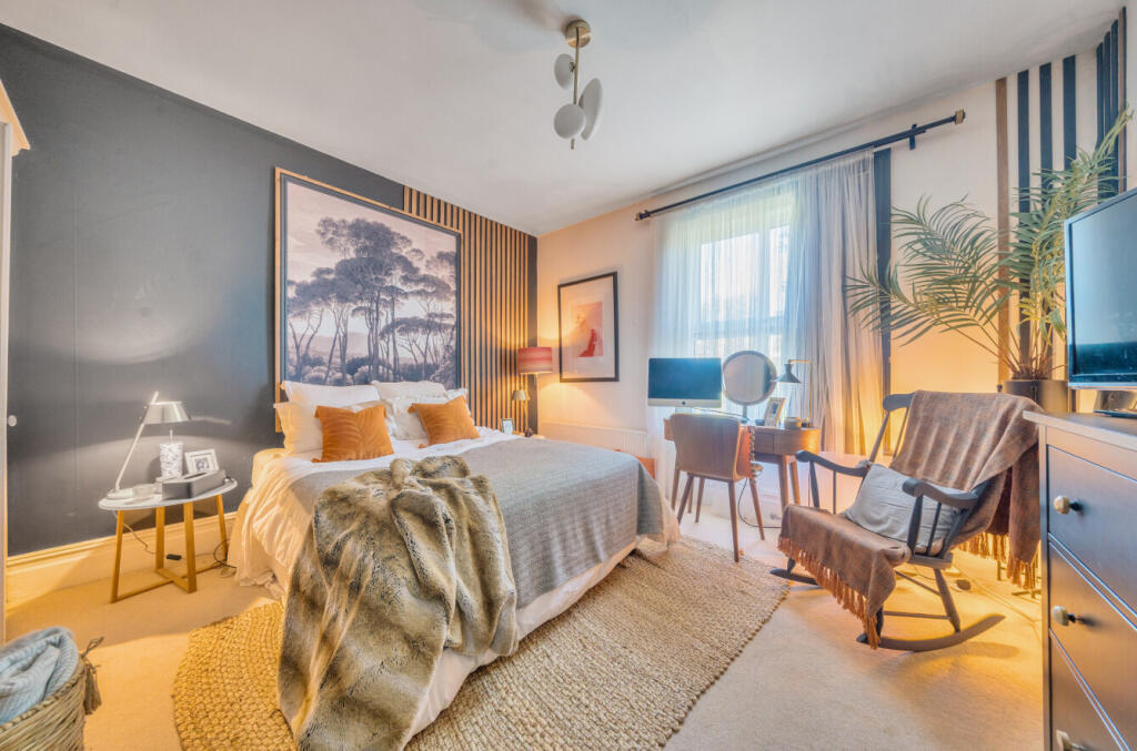 1300948-22-6862cf...