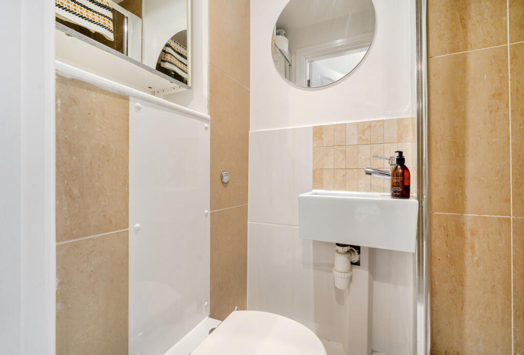 1358368-9-68e66d3...