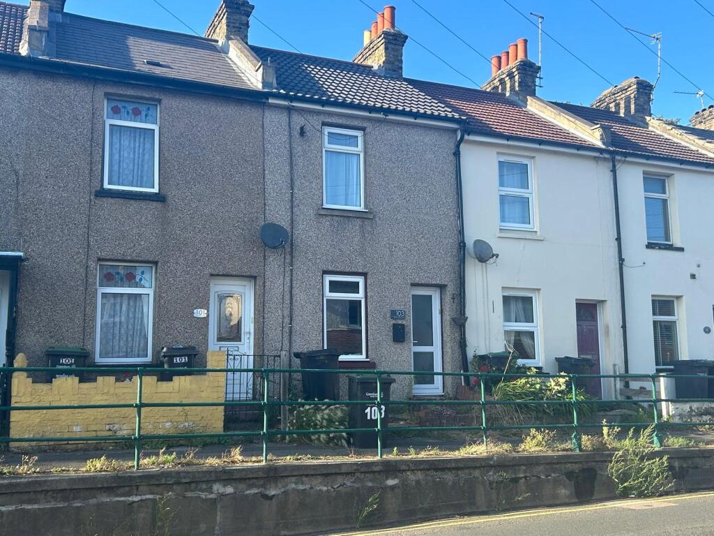 Cross Lane East, Gravesend, DA12