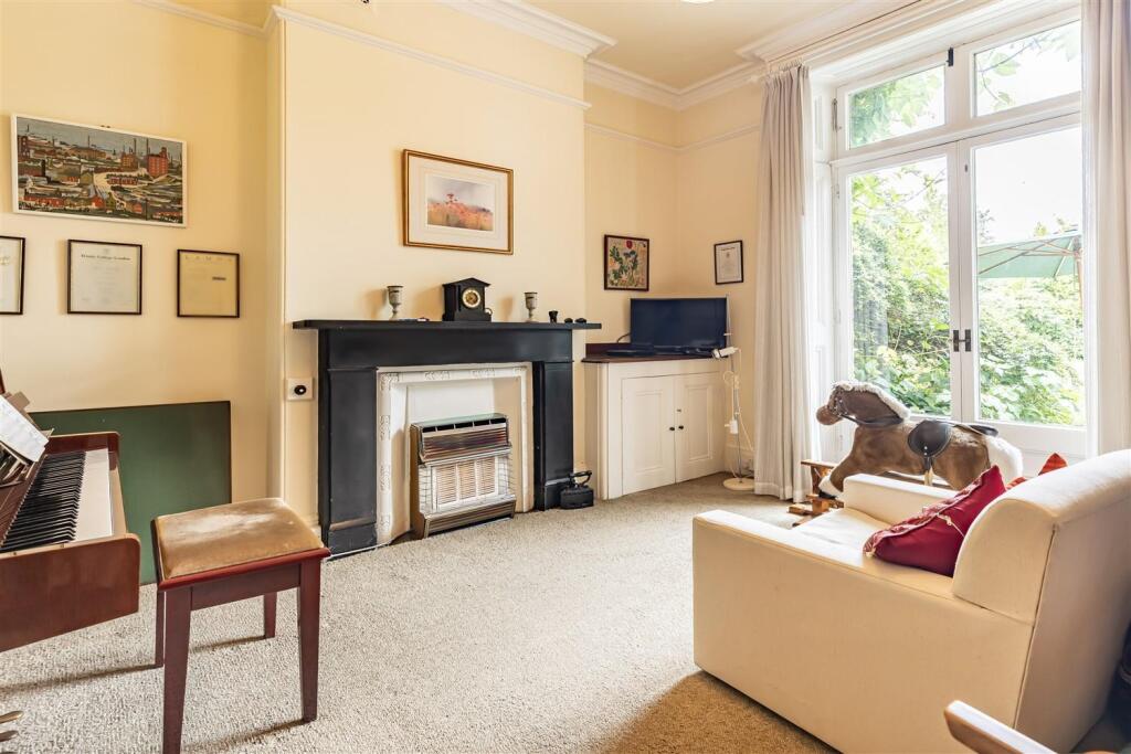 35 Church Hill (9).jpg