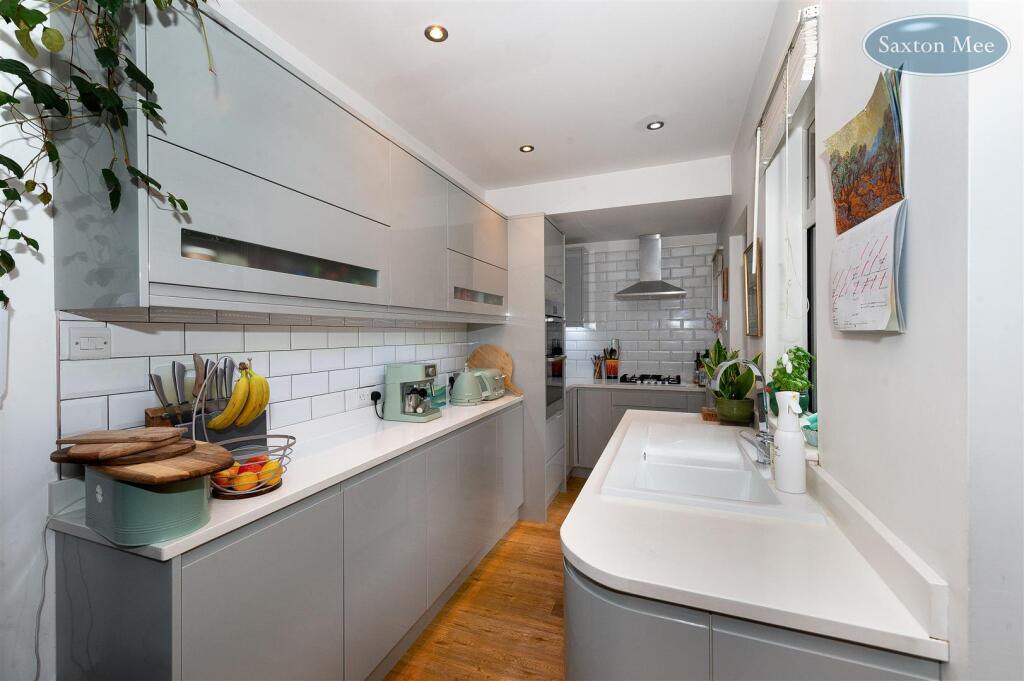 428 Springvale Rd - kitchen 3008.jpg