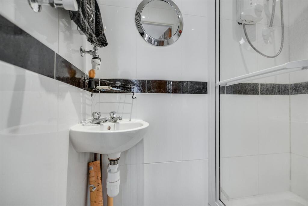En Suite.jpeg