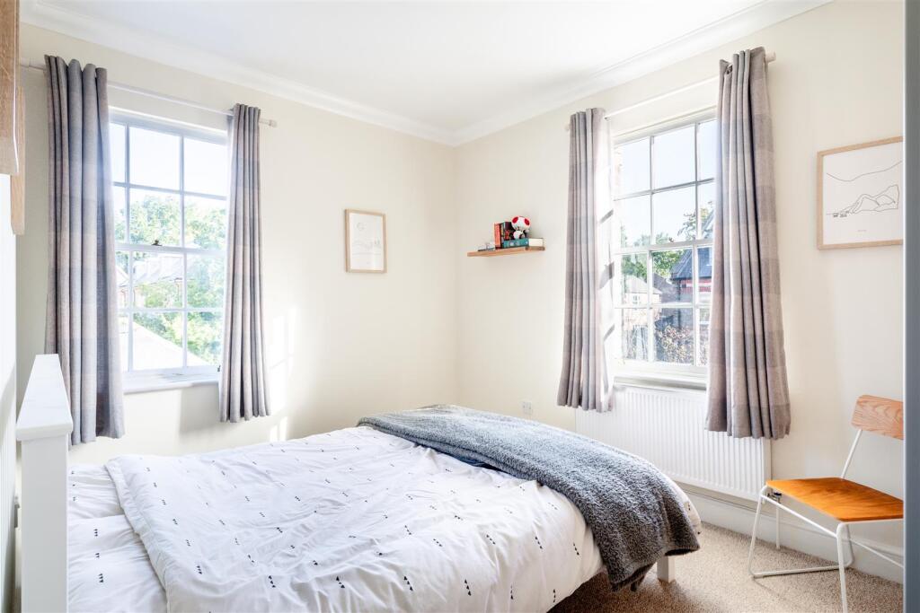 19 Blenheim Mews-2.jpg