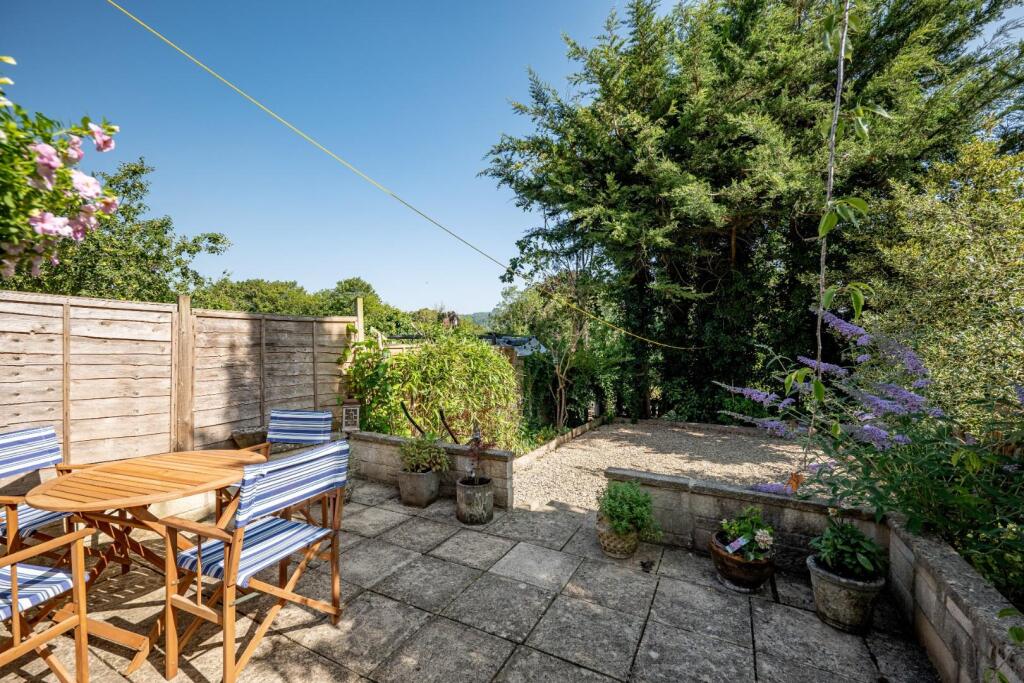 Flat 4 78 Lower Oldfield Park BA2 3HP-3.jpg