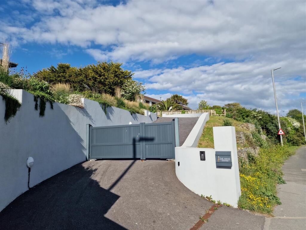 The Wave Entrance Gates