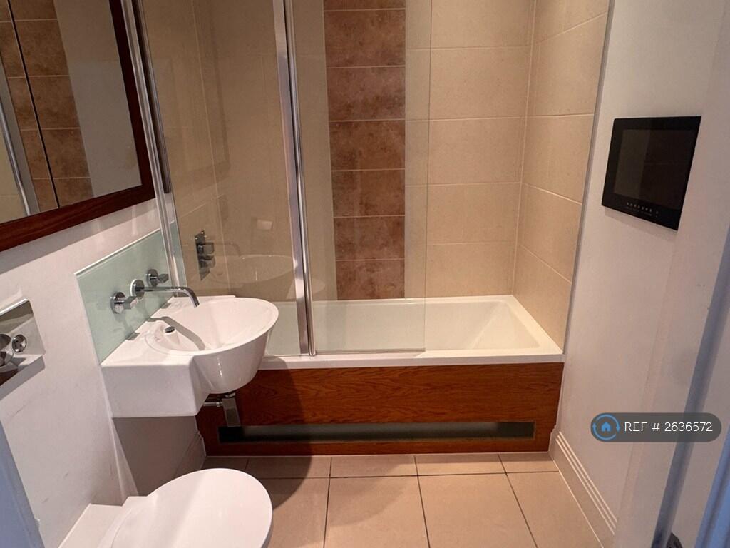 Master En-Suite