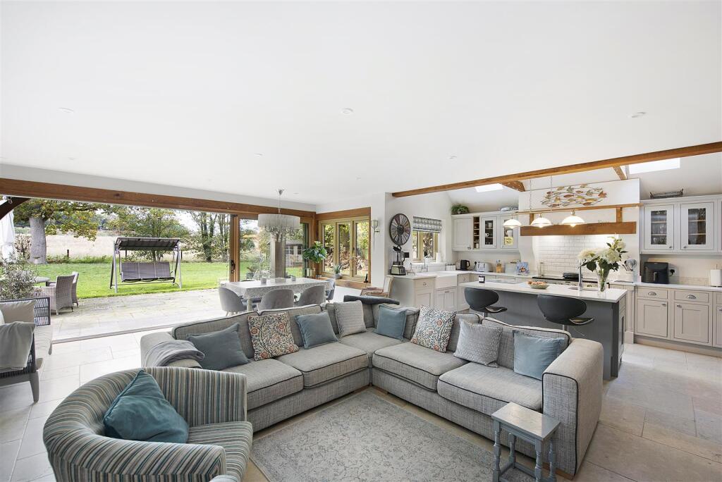 Lime Tree Barn ph14.jpg