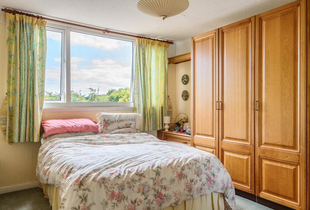 1334436-11-6895da...