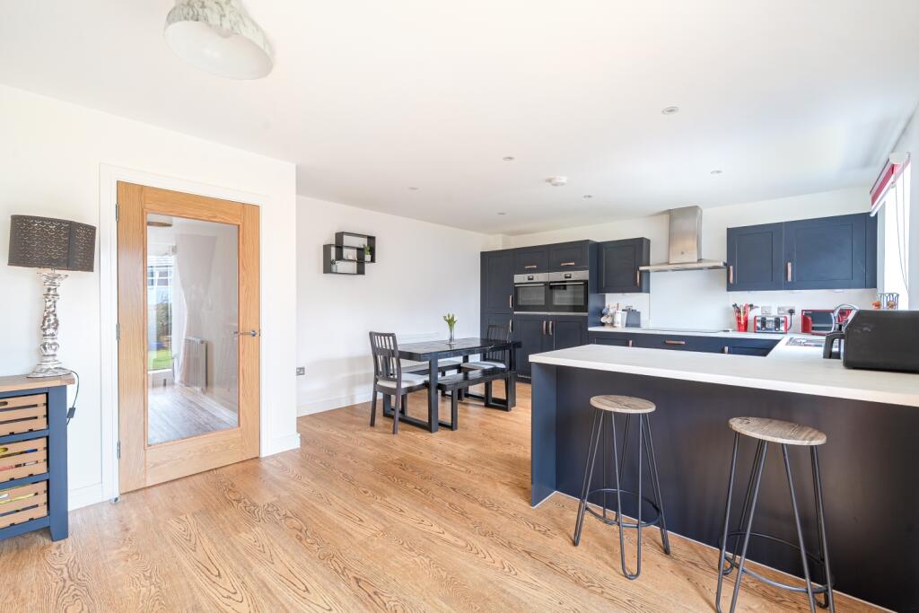 1371883-13-690209cb822b7