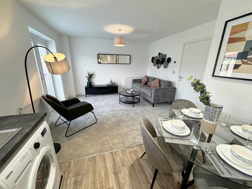 Kitchen/Dining Area