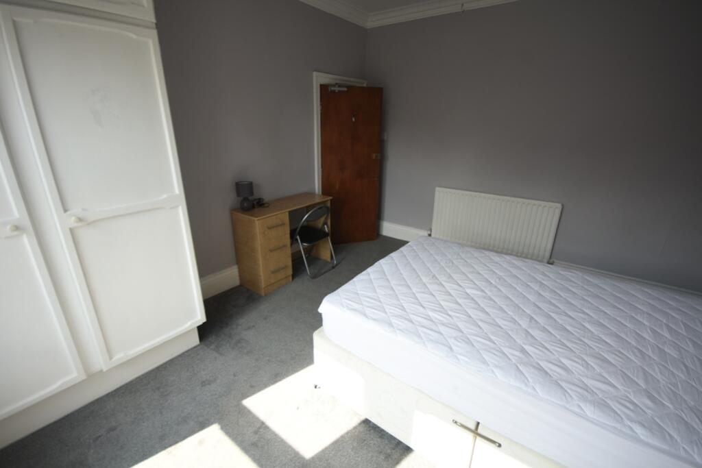 3 Salisbury photos08