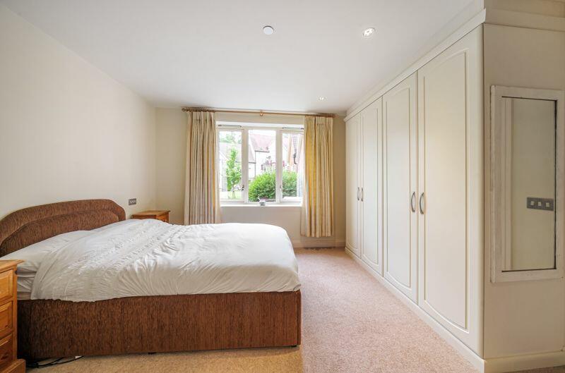 Bedroom and fitted wardrobes