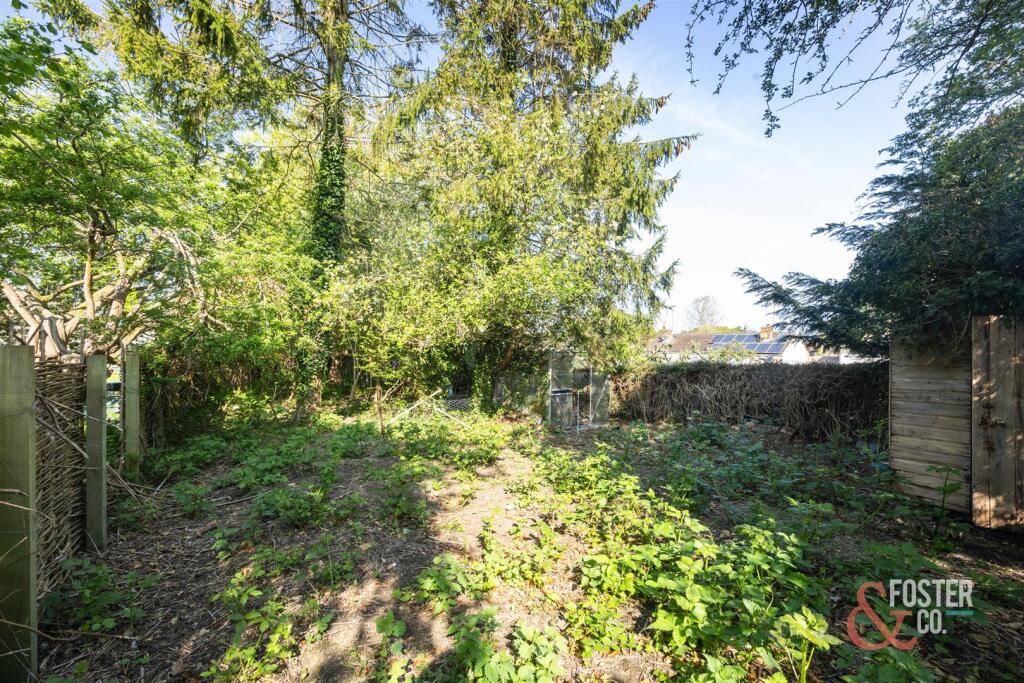 Wood Lane, Cobwebs-020.jpg