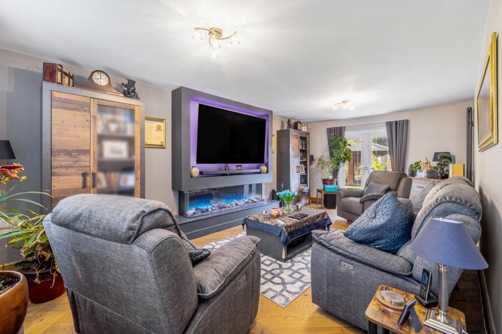 1 Blue Cedar Drive (Fishtoft)-13