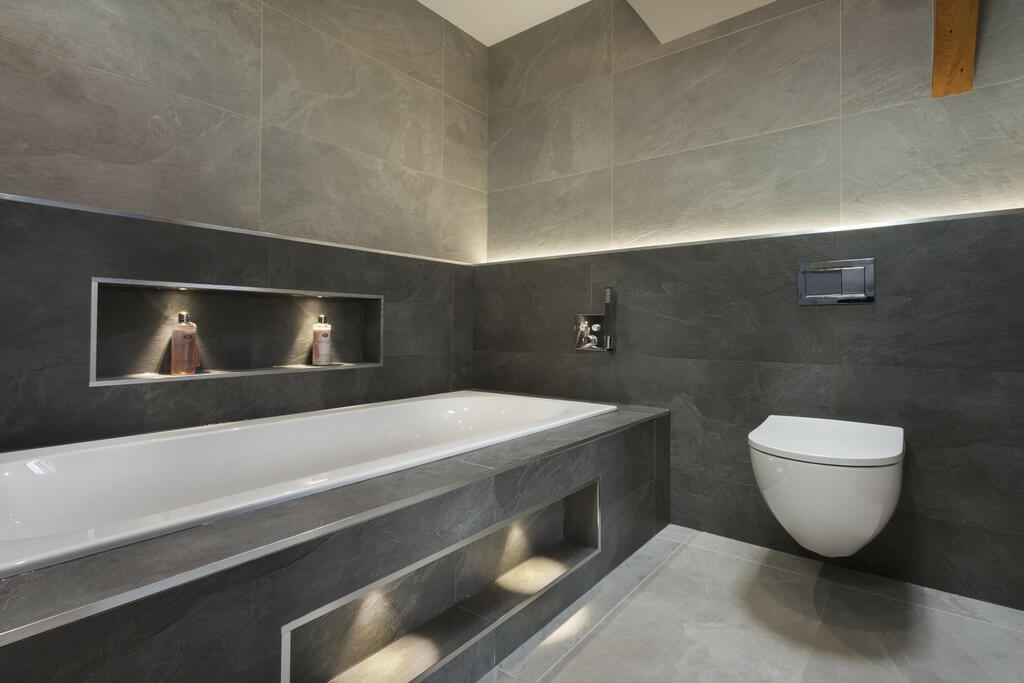 En Suite Bathroom