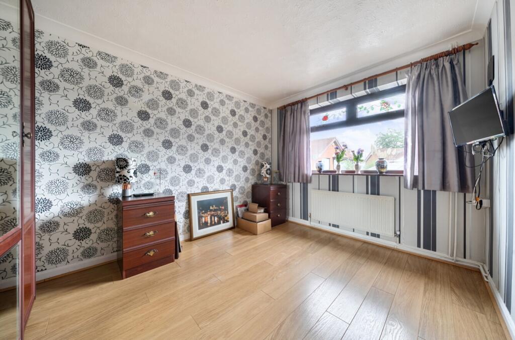 1377094-19-690c86b18d1eb