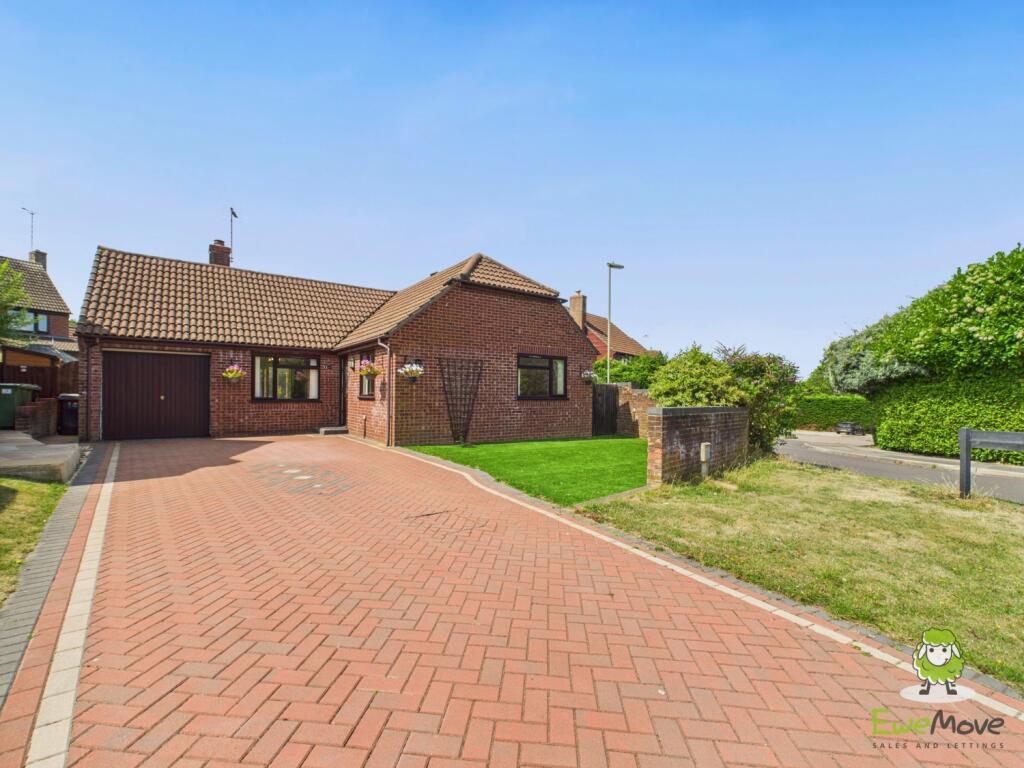 EweMove Estate Agents Basingstoke - 14 Lambs Row