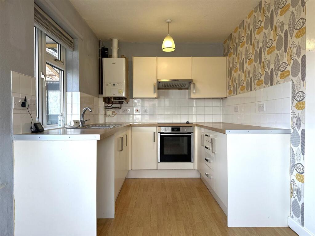 Contemporary Kitchen 849