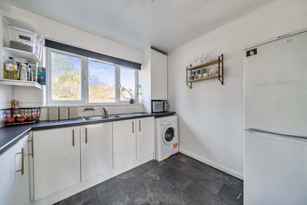 1364341-3-68e7968...