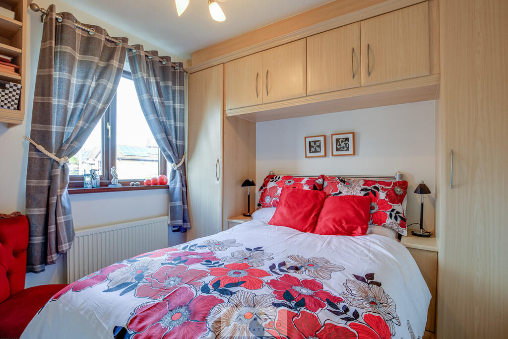 Bedroom 2.1