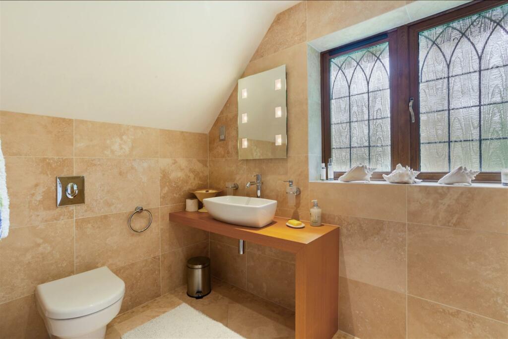 67370_3 Bury Road Poole (32).jpg