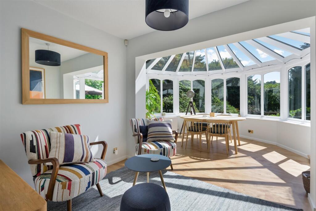 COURT HILL,(25 FROM 40)-23.jpg