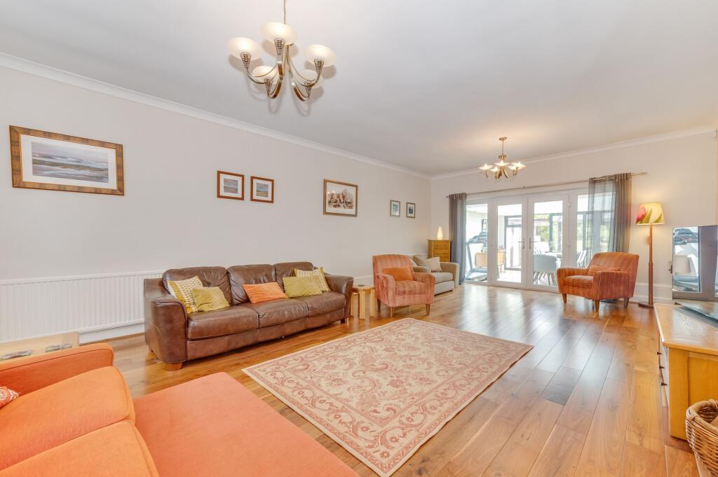 KITCHEN, DINER AND LIVING ROOM