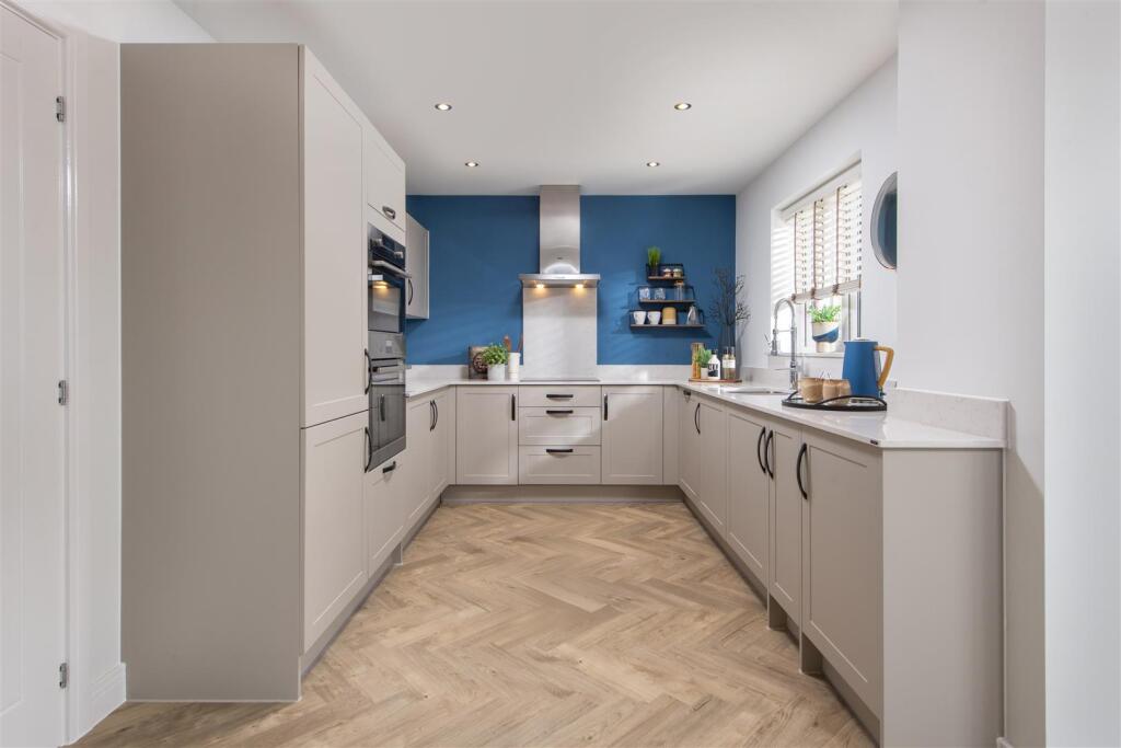 007 BellwayEC_TheFerns_Sculptor_Rooms.jpg