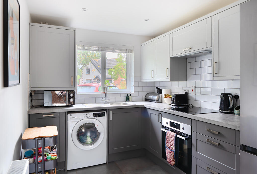 1346682-13-68b717...