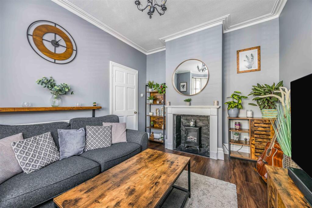 6 Seafield Road, Baffins-Small-PorticoMarketing-So