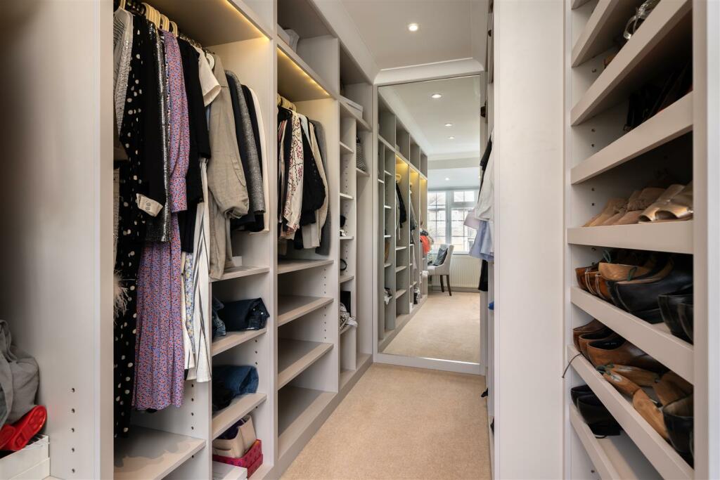 Preston Road 4- bed (3).jpg